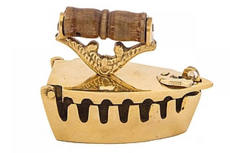 Сувенир "Утюг" латунь №121