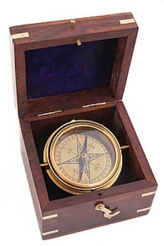 Компас 3"  в деревянном футляре №36