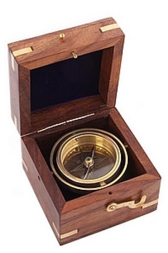 Компас 2"  в деревянном футляре №103
