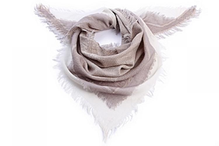 Палантин  шерсть "косынка с бахромой" №64