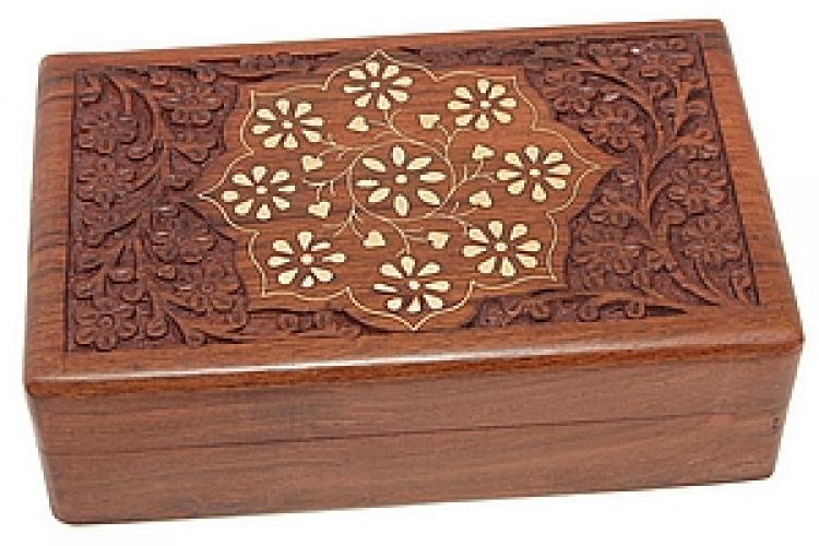 Шкатулка (дерево) с инкрустацией 20*6*13 №198