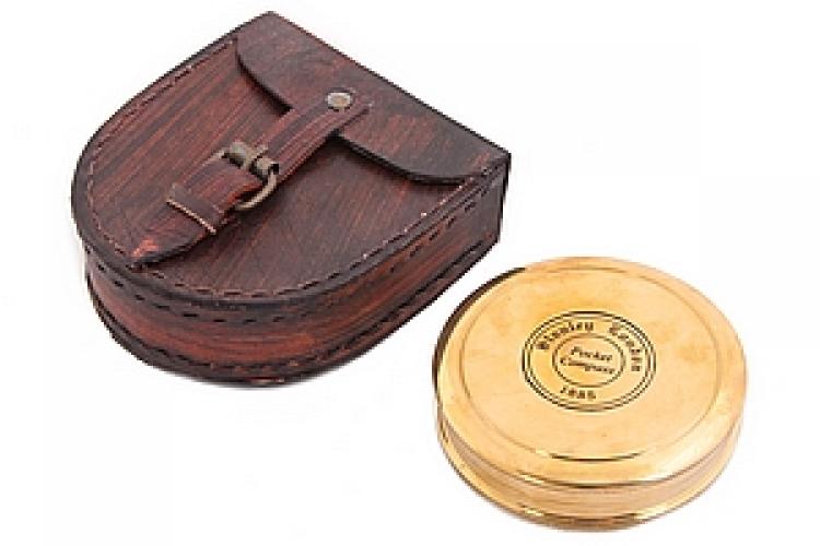 Компас 3" кожаном  футляре №92