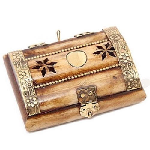 Шкатулка с инкрустацией (кость)  №190