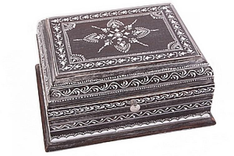 Шкатулка (дерево, роспись)  №120